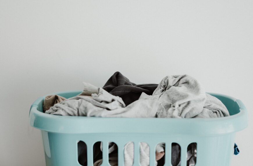 Do I Need to Wash My Clothes on Hot Because of COVID-19?